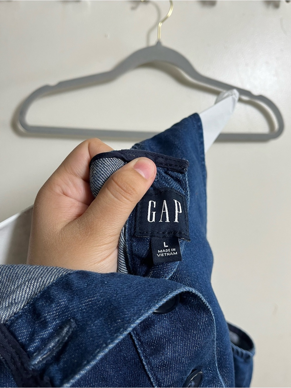 GAP Blue Denim Crop Tank with Button-Back - Picture 3 of 4